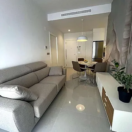 Quiet Apartment, 2 Swimming Pools, Near The Sea Torrevieja